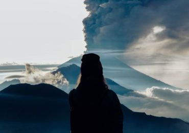 Indonezyjskie Bali zagrożone erupcją wulkanu – turyści nie mogą wydostać się z wyspy!