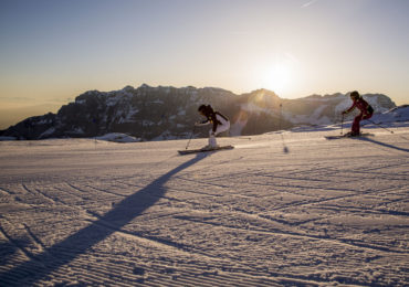 Włoskie Trentino promuje narty o świcie i po zmroku