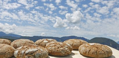 Jak upiec włoski chleb – tradycyjne tyrolskie przepisy