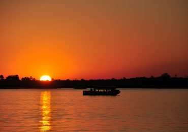 Zambezi o wschodzie słońca