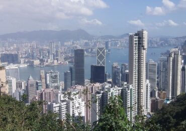 Hongkong pozbywa się masek